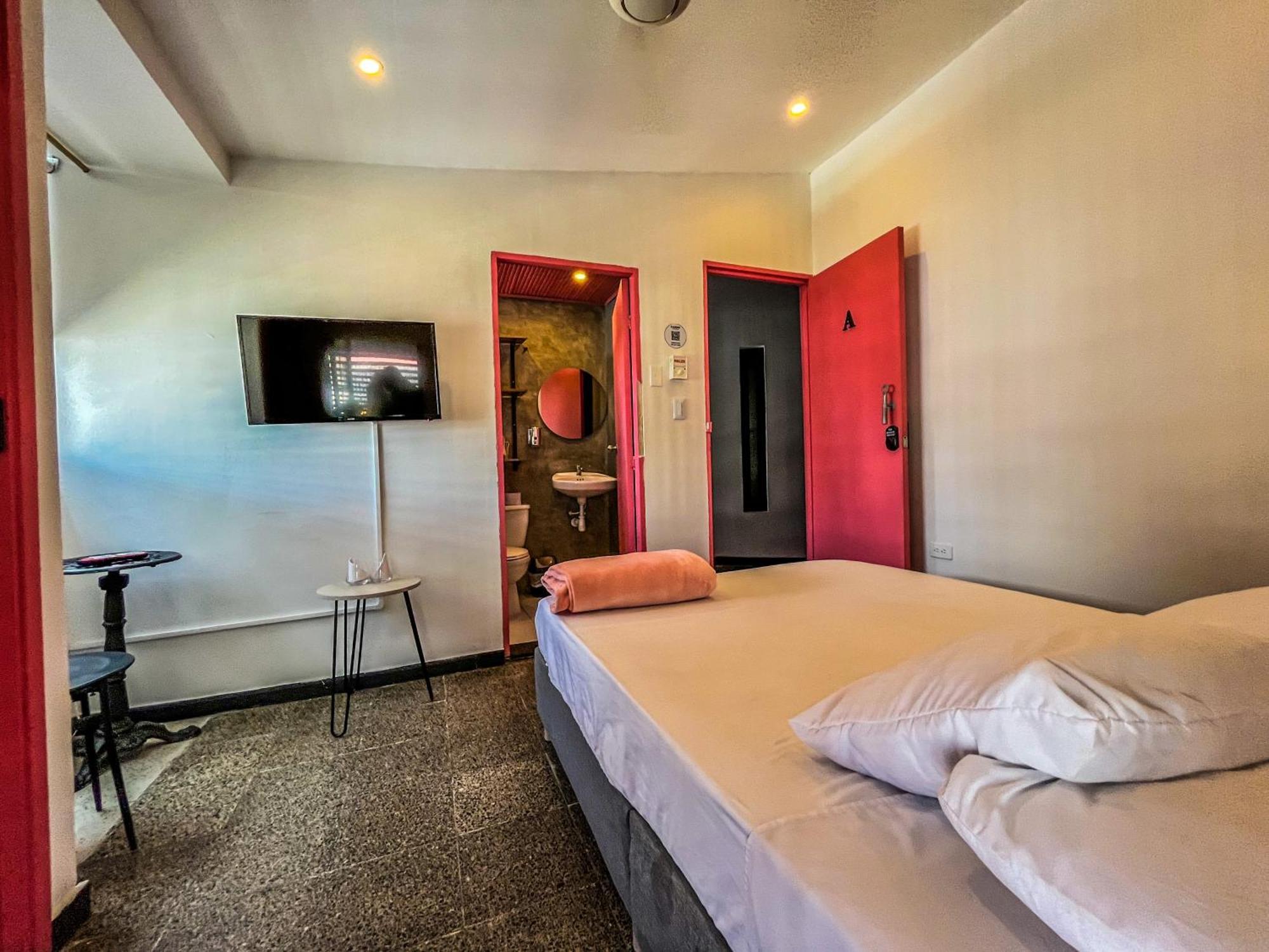 Fardo Hotel Boutique En Ibague - Zona G - Recepcion Digital 24H エクステリア 写真